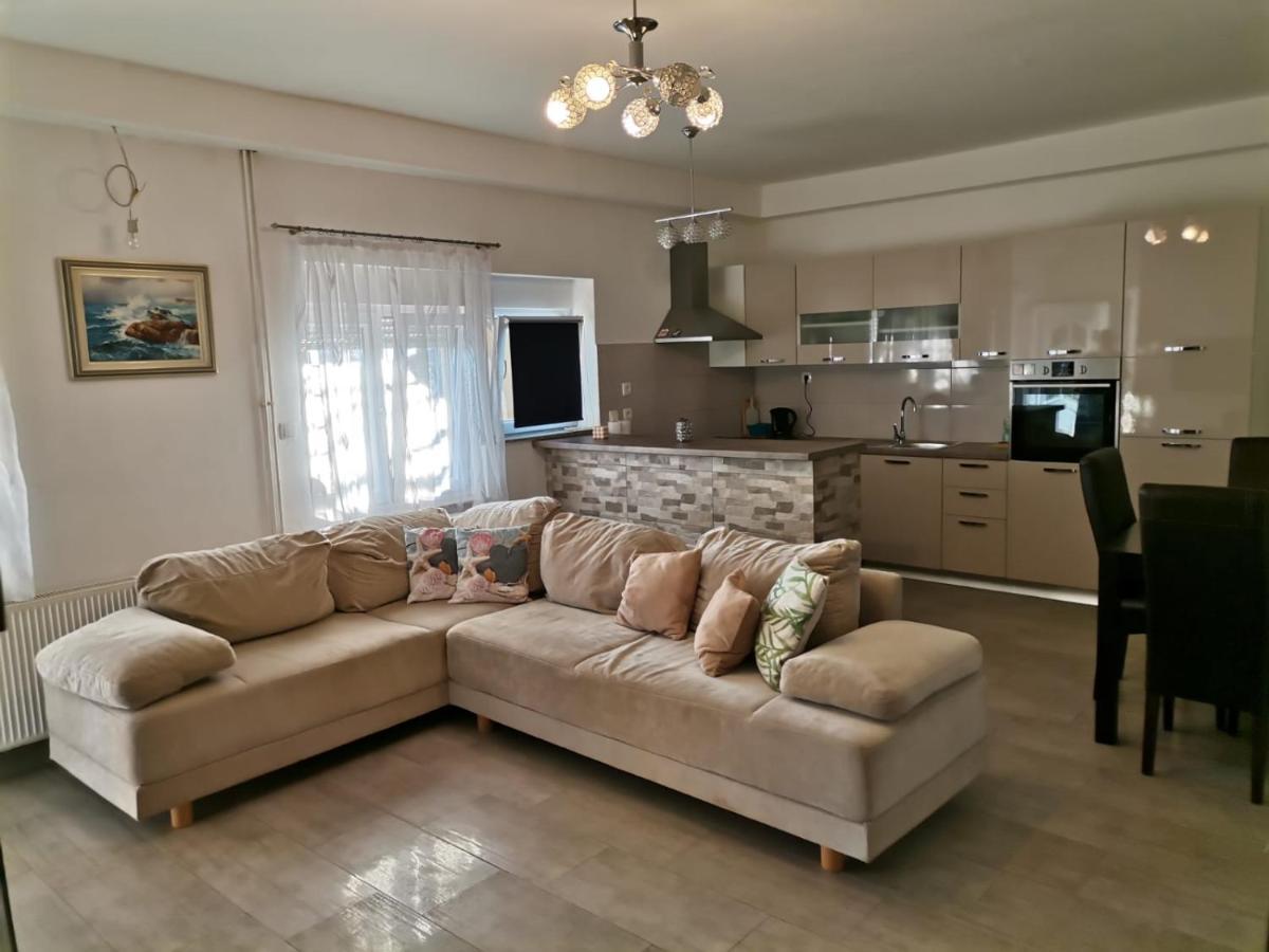 Apartmani Sidro Senj Сен Екстериор снимка